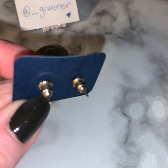 Cupcake with Sprinkles 🧁 Earrings w Backs - Picture 3 of 9